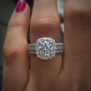 BRILLIANT CUBIC ZIRCONIA LUXURY ENGAGEMENT RING