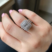 BRILLIANT CUBIC ZIRCONIA LUXURY ENGAGEMENT RING
