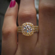 BRILLIANT CUBIC ZIRCONIA LUXURY ENGAGEMENT RING